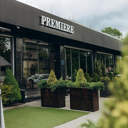 Premiere Hotel 후스트 외부 사진